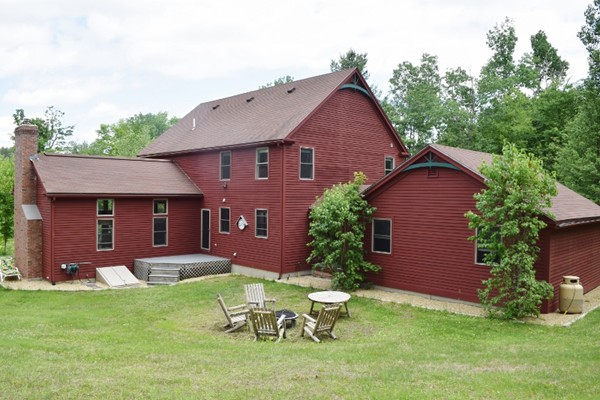 212 Upper North Row Road Sterling, MA 01564 - Photo 3 of 24 Gallery Image 3