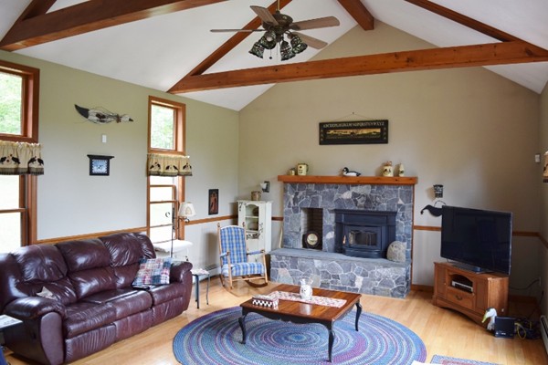 212 Upper North Row Road Sterling, MA 01564 - Photo 7 of 24 Gallery Image 7