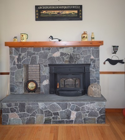 212 Upper North Row Road Sterling, MA 01564 - Photo 9 of 24 Gallery Image 9