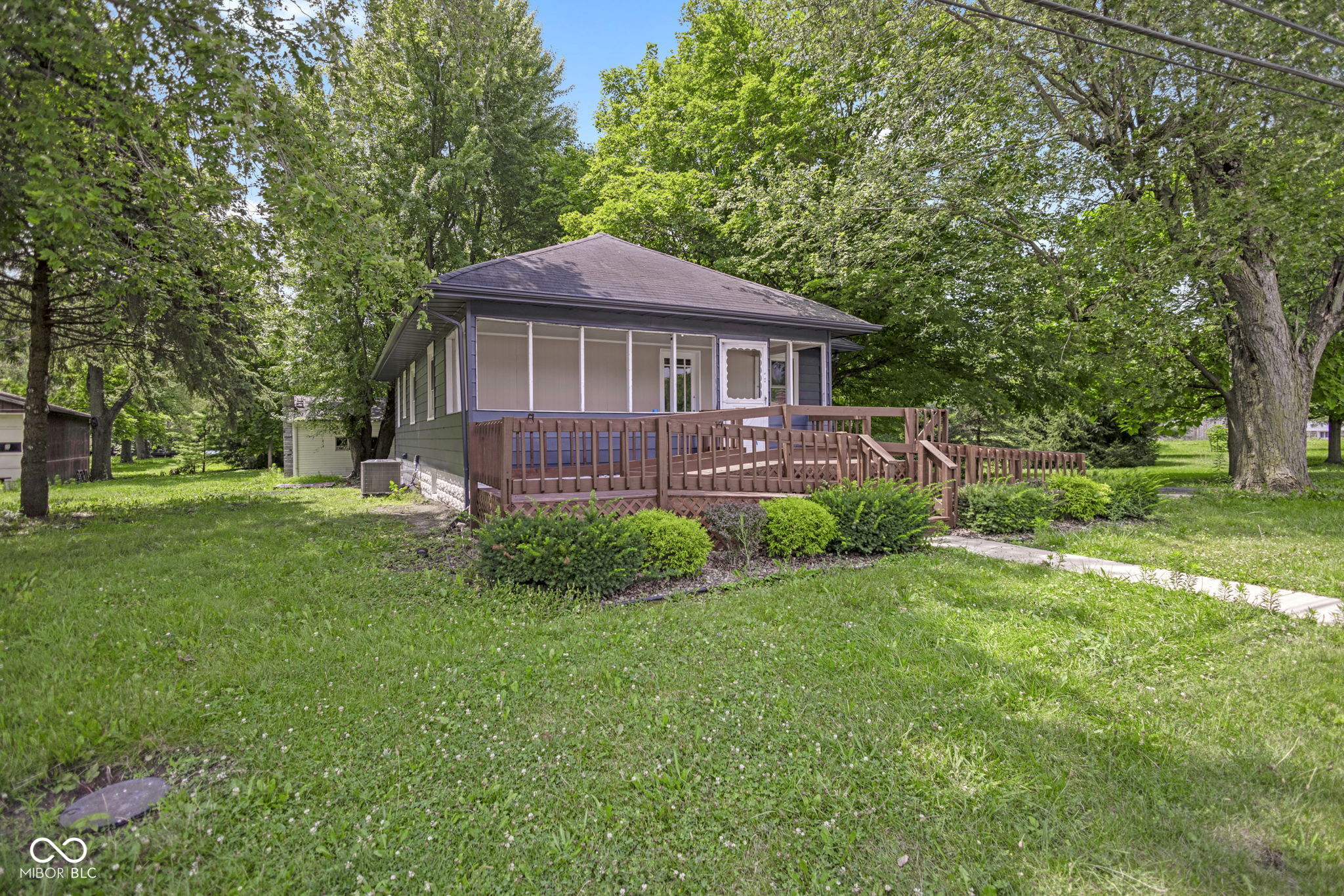 2605 Mounds Road Anderson, IN 46016 - Photo 2 of 45