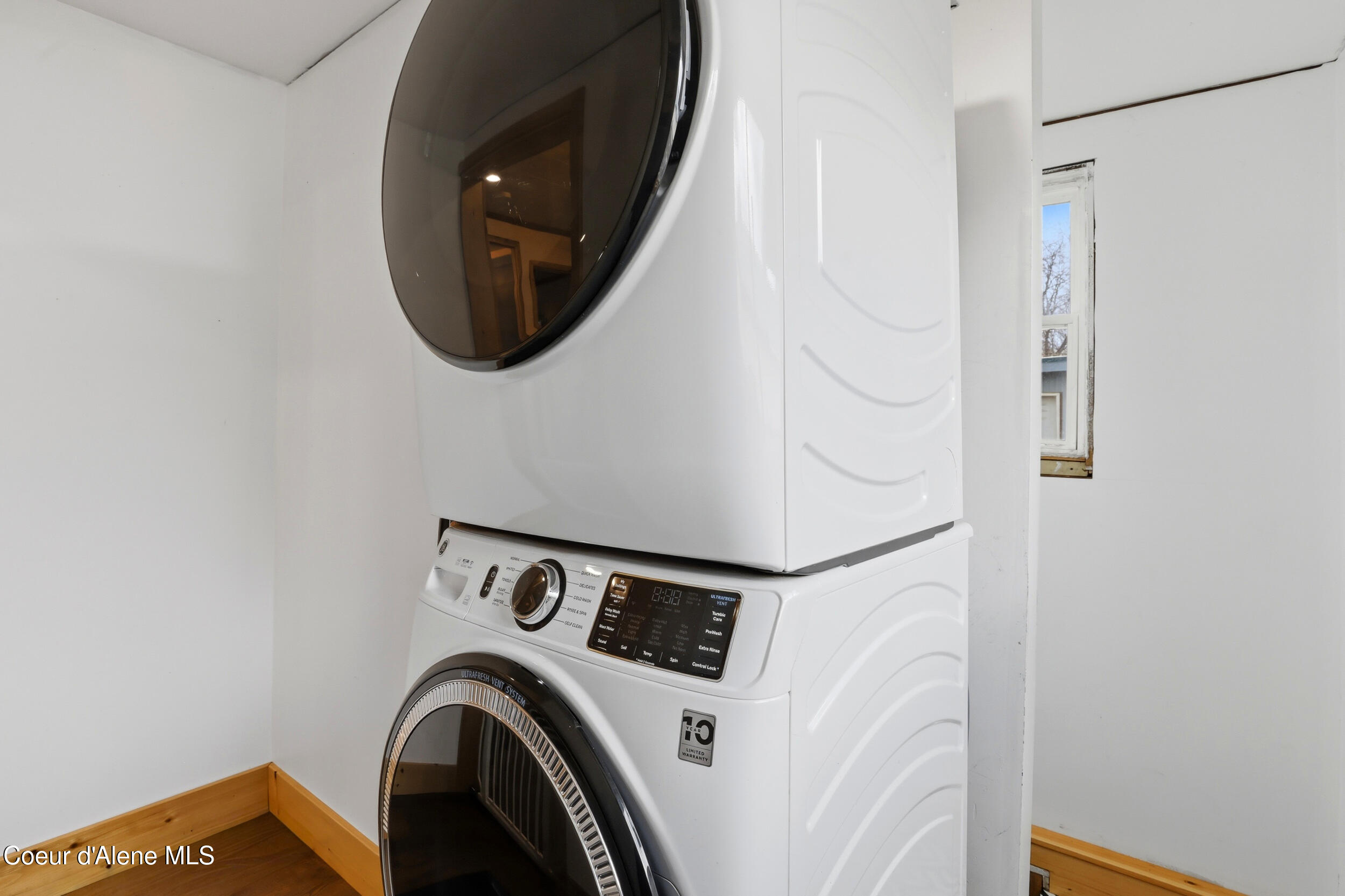 1709 North 7th Street Coeur D'Alene, ID 83814 - Photo 22 of 50 Laundry