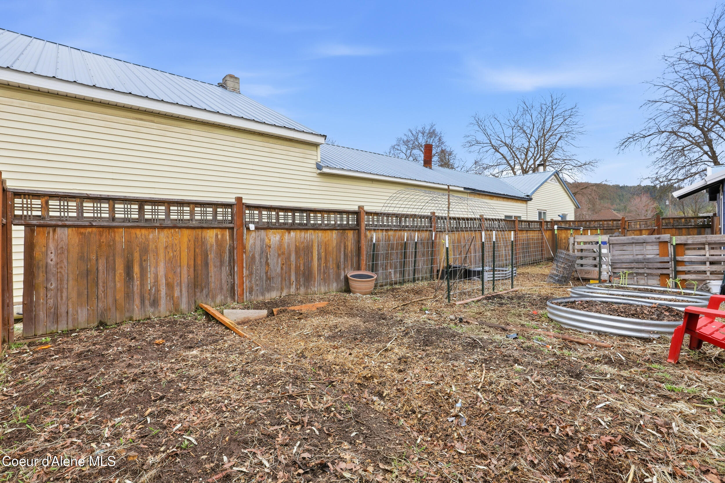 1709 North 7th Street Coeur D'Alene, ID 83814 - Photo 39 of 50 Back Yard