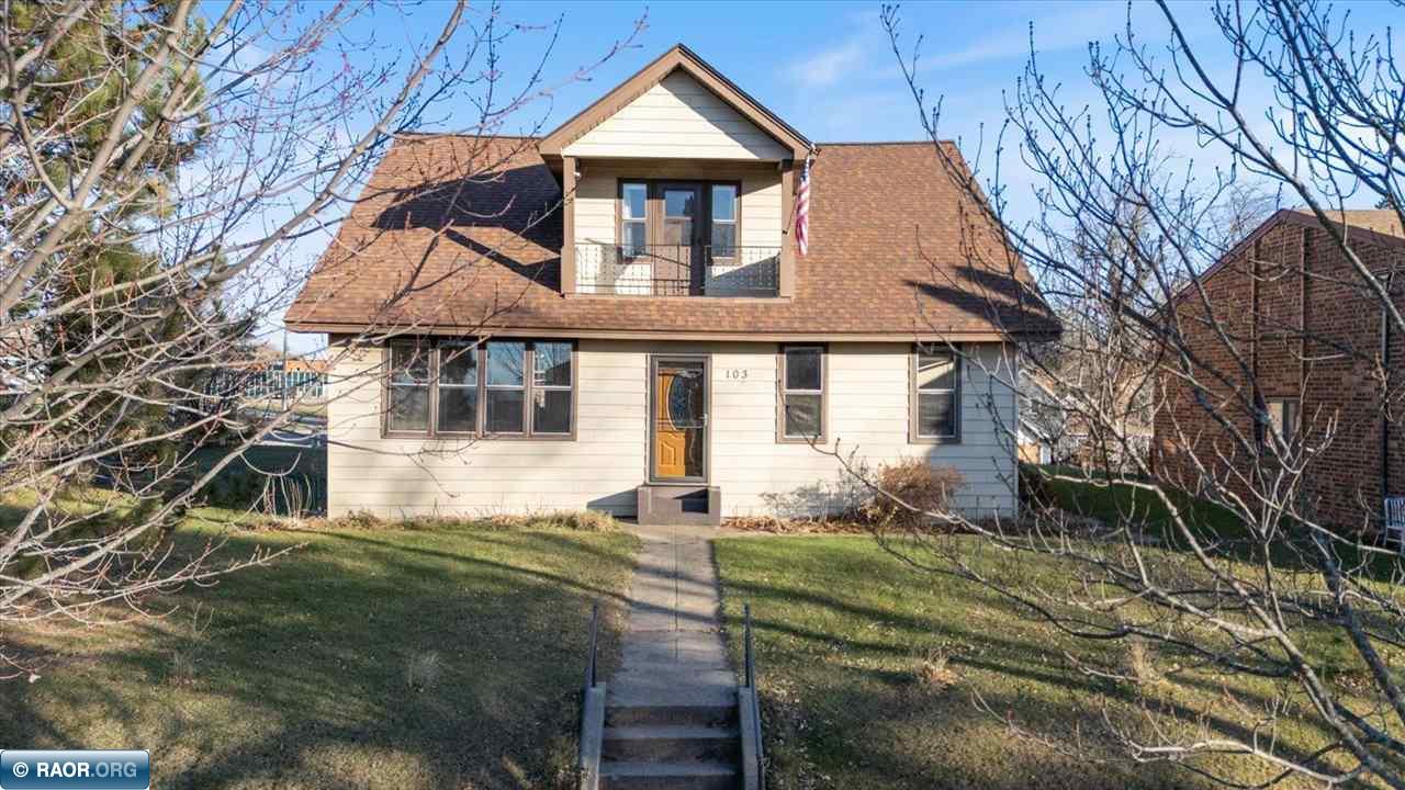 103 3rd Avenue Bovey, MN 55709 - Photo 1 of 42