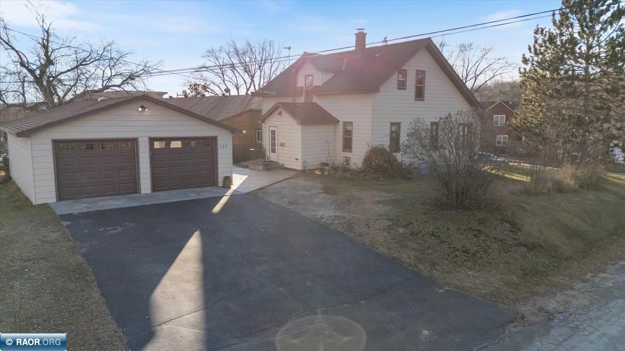 103 3rd Avenue Bovey, MN 55709 - Photo 3 of 42