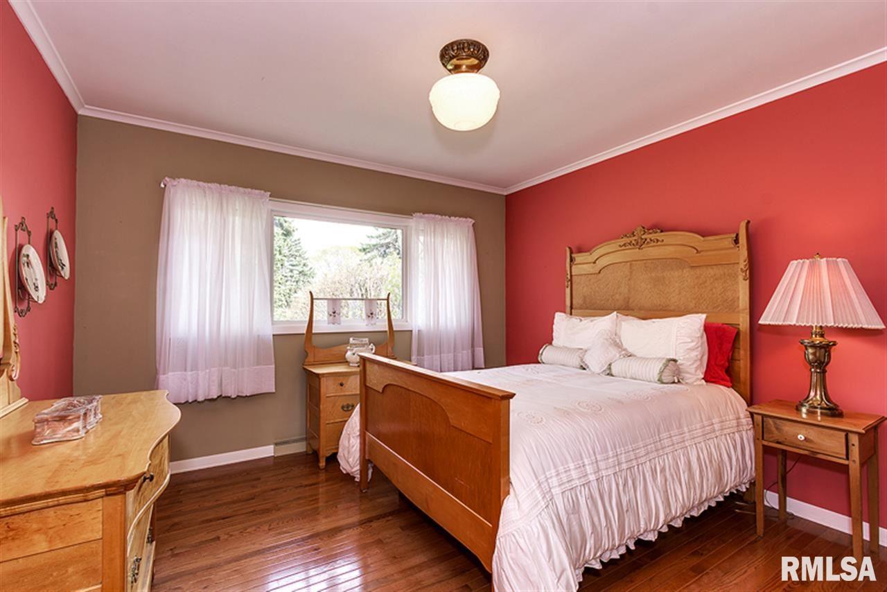 4219 Rodeo Road Davenport, IA 52806 - Photo 15 of 24 Gallery Image 15
