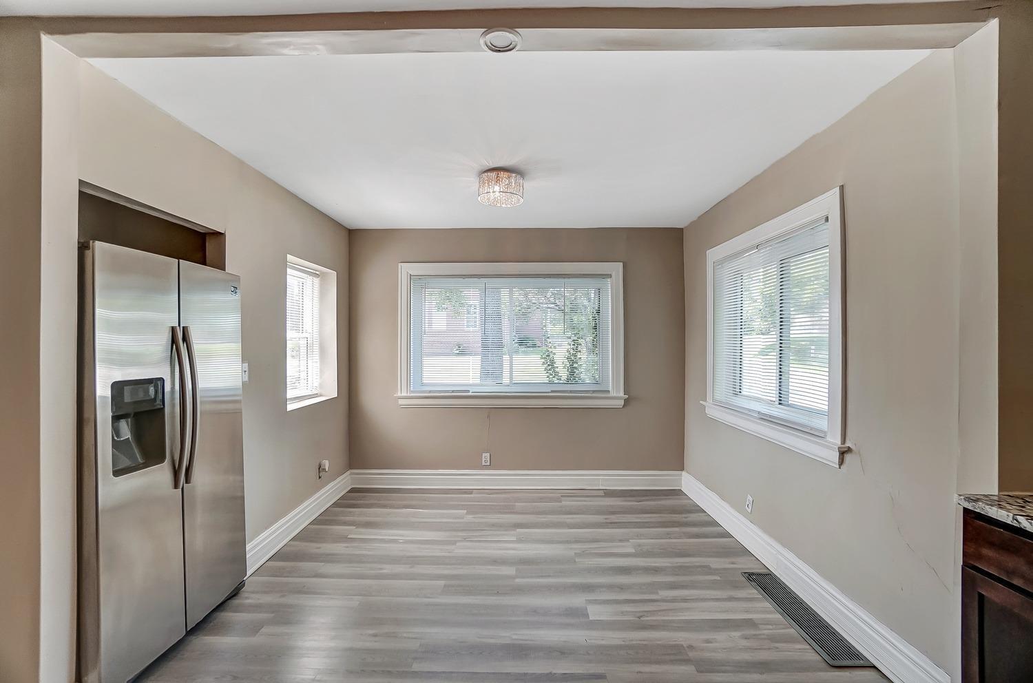 7201 Reading Road Cincinnati, OH 45237 - Photo 24 of 45