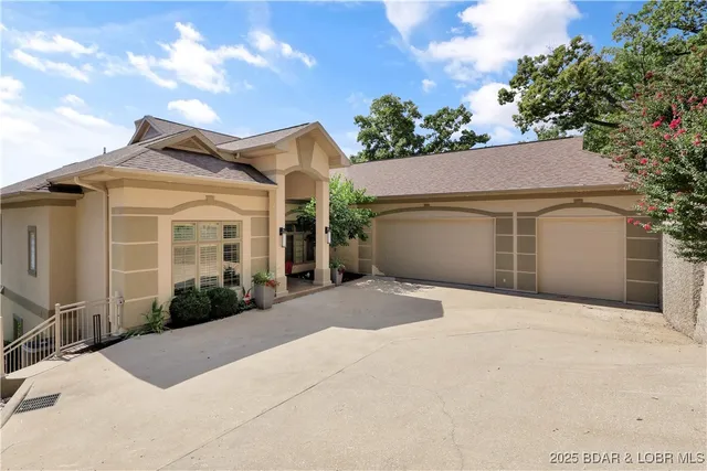 $3,750,000 | 775 Grand View Drive, Sunrise Beach, MO 65079