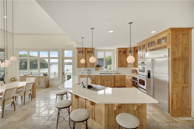 $3,750,000 | 775 Grand View Drive, Sunrise Beach, MO 65079