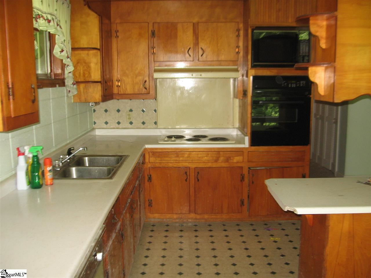 719 Chestnut Ridge Road Marietta, SC 29661 - Photo 14 of 25 Gallery Image 14
