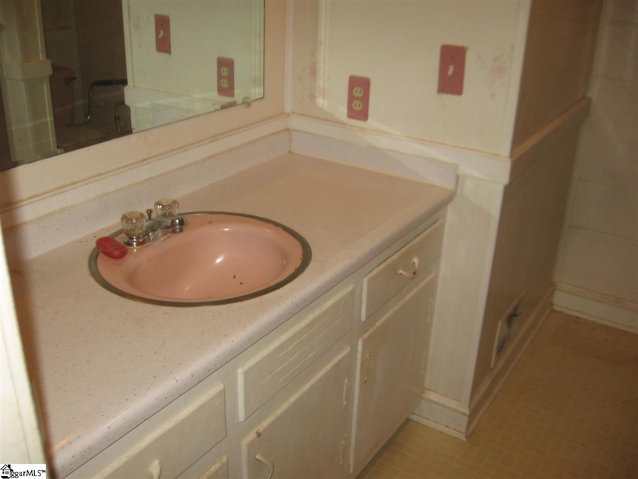 719 Chestnut Ridge Road Marietta, SC 29661 - Photo 16 of 25 Gallery Image 16
