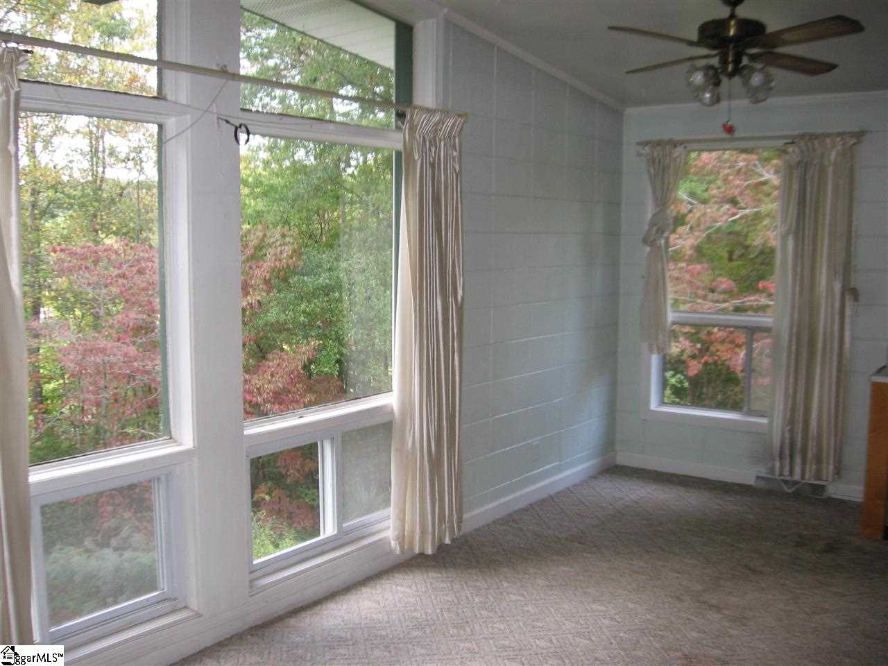719 Chestnut Ridge Road Marietta, SC 29661 - Photo 8 of 25 Gallery Image 8