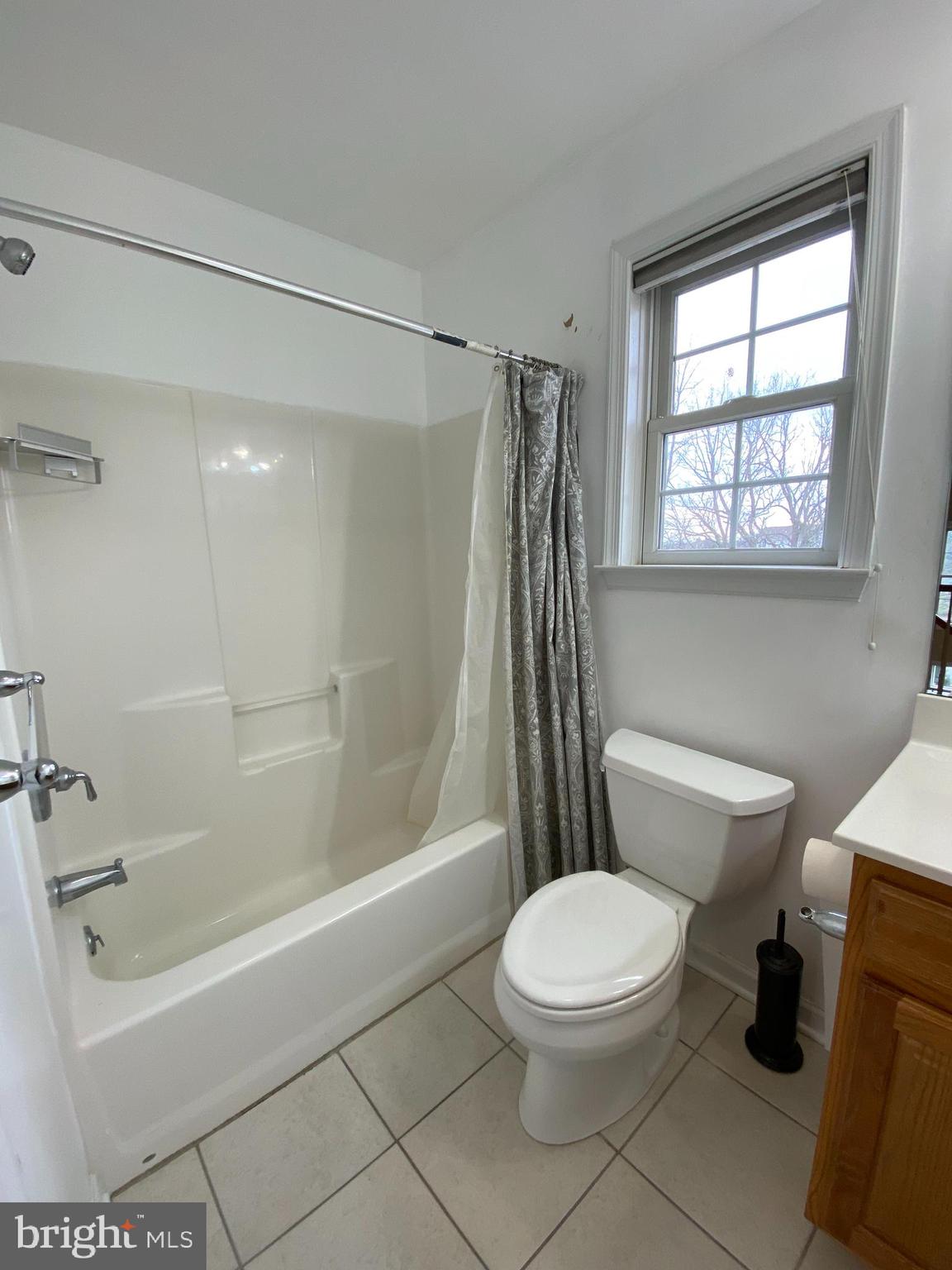 145 Long View Carlisle, PA 17013 - Photo 19 of 27 a bathroom with a toilet and a bathtub