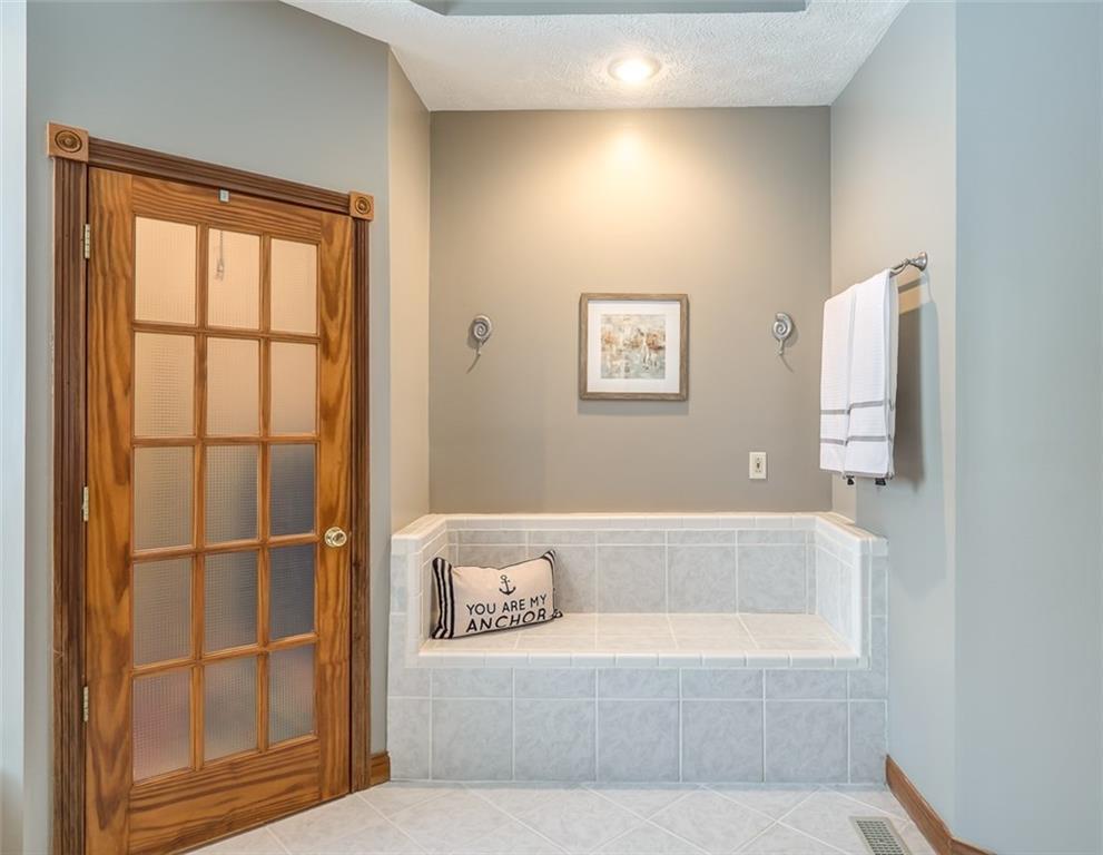 4297 Moss Point Lane Springfield, OH 45504 - Photo 24 of 35