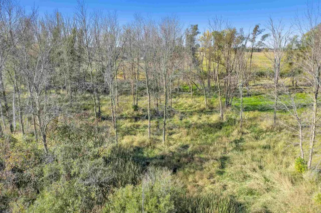 $299,900 | Phillips Rd Green, Green Bay, WI 54311