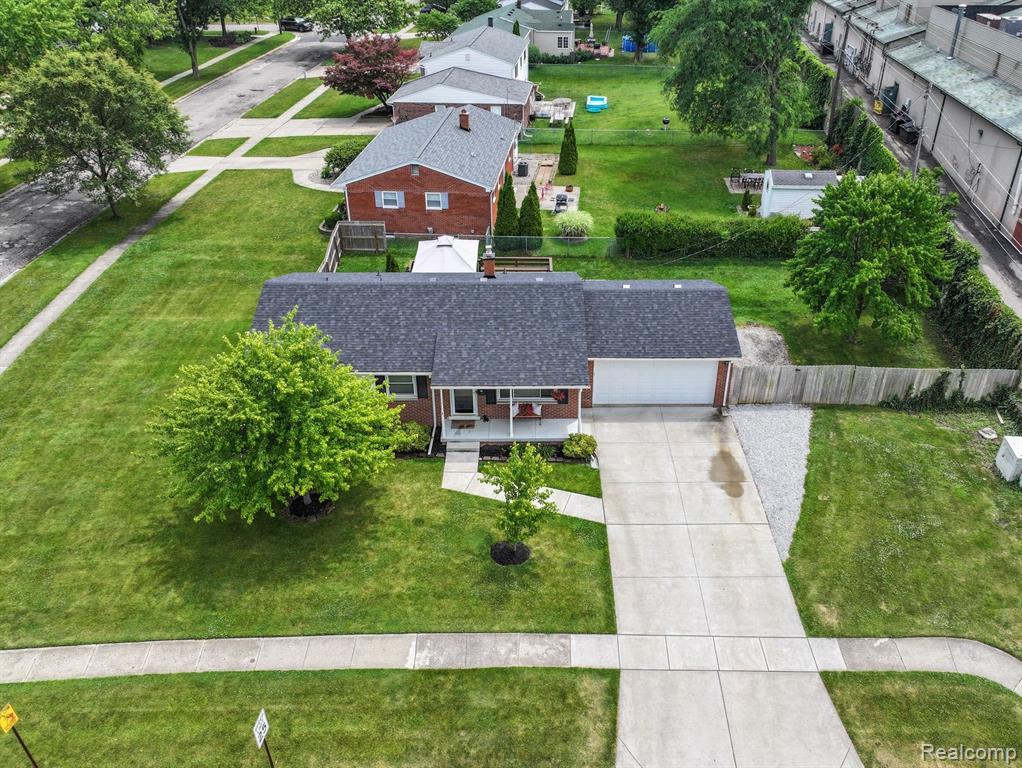 220 Old Bridge Road Grand Blanc, MI 48439 - Photo 28 of 33 Gallery Image 28