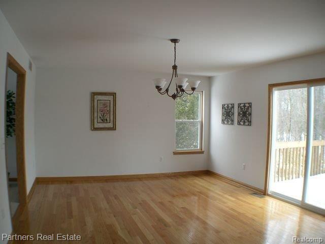 8300 Pinckney Road Pinckney, MI 48169 - Photo 4 of 10 Dining Room