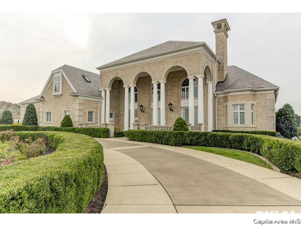 1620 West Autumn Ridge Road Sherman, IL 62707 - Photo 2 of 36 Gallery Image 2