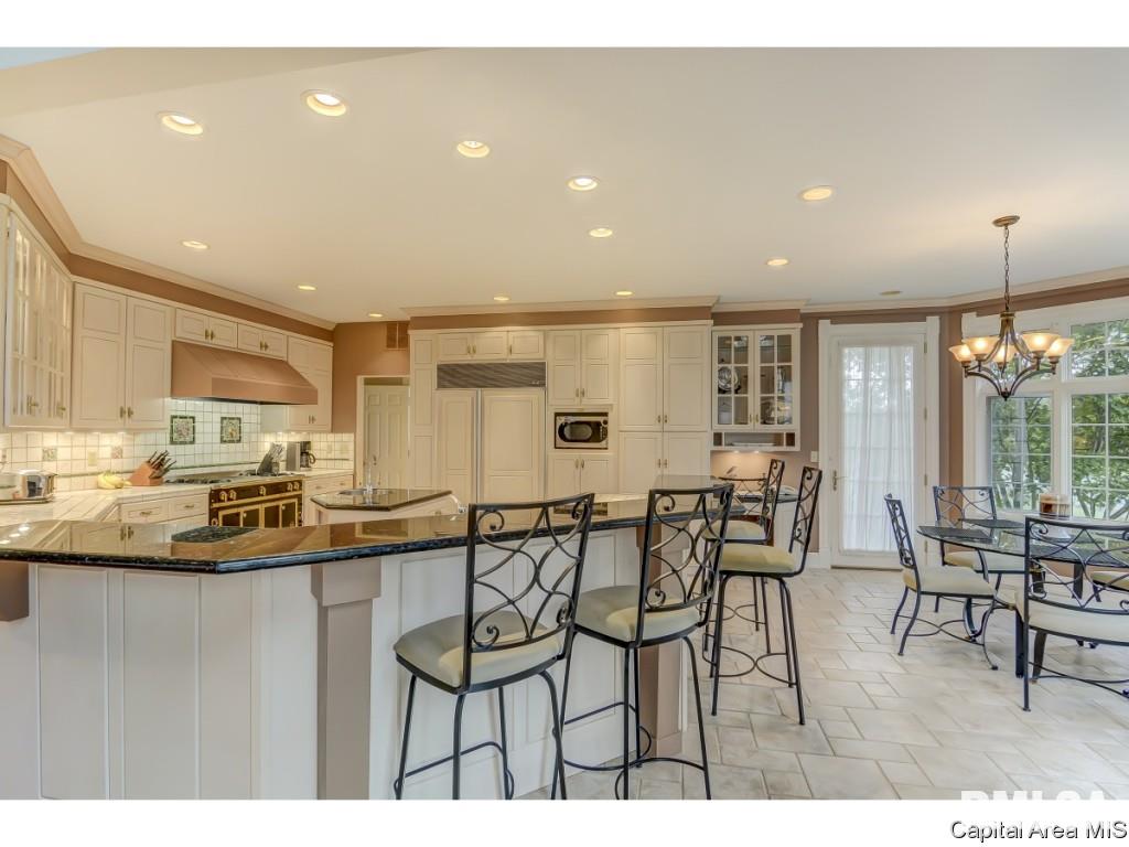 1620 West Autumn Ridge Road Sherman, IL 62707 - Photo 11 of 36 Gallery Image 11