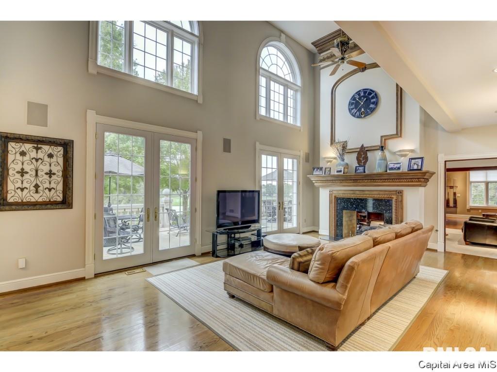1620 West Autumn Ridge Road Sherman, IL 62707 - Photo 13 of 36 Gallery Image 13