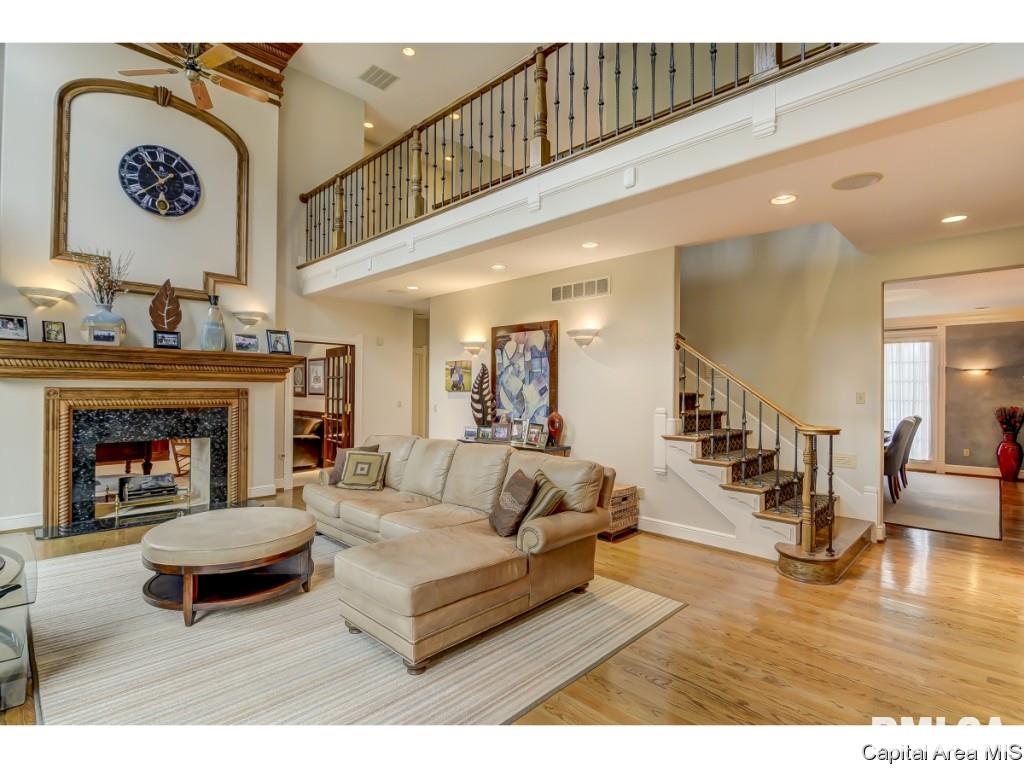 1620 West Autumn Ridge Road Sherman, IL 62707 - Photo 14 of 36 Gallery Image 14
