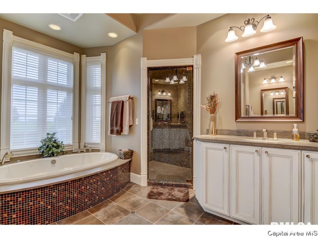 1620 West Autumn Ridge Road Sherman, IL 62707 - Photo 20 of 36 Gallery Image 20