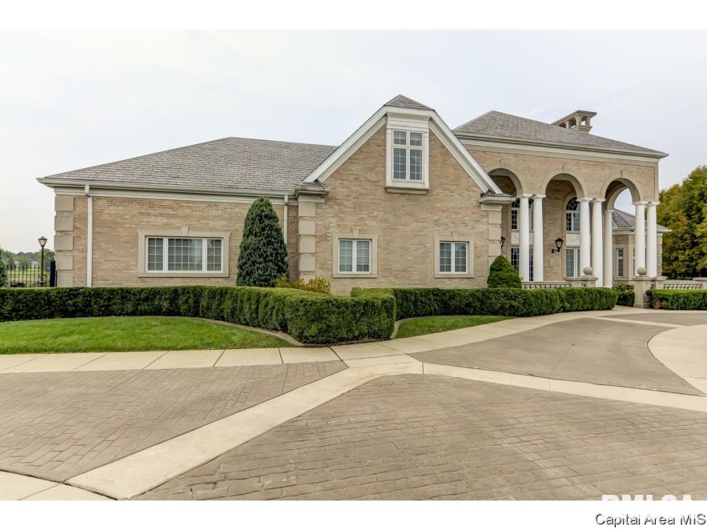 1620 West Autumn Ridge Road Sherman, IL 62707 - Photo 4 of 36 Gallery Image 4