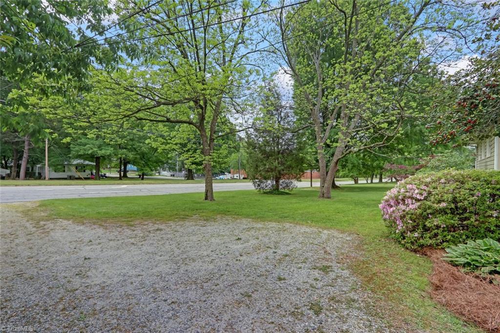 520 South Holden Road Greensboro, NC 27407 - Photo 22 of 26