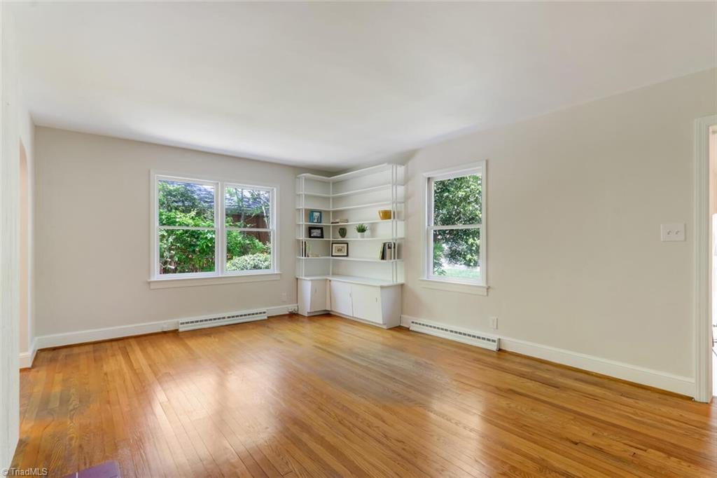 520 South Holden Road Greensboro, NC 27407 - Photo 4 of 26