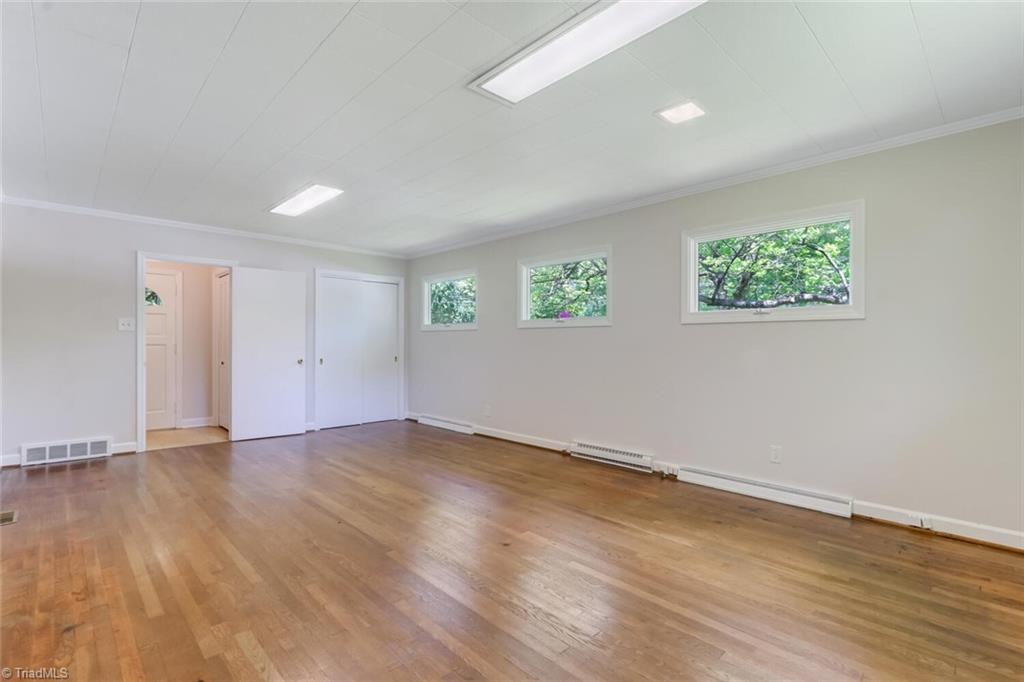 520 South Holden Road Greensboro, NC 27407 - Photo 8 of 26