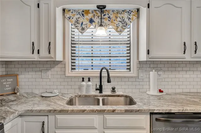 $339,900 | 3211 Rolling Creek Drive, New Albany, IN 47150