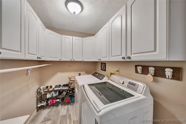 $339,900 | 3211 Rolling Creek Drive, New Albany, IN 47150