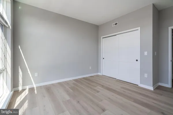 $2,500 | 2401 Washington Avenue, Unit 3C, Philadelphia, PA 19146