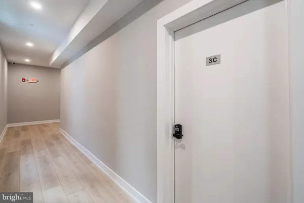 $2,500 | 2401 Washington Avenue, Unit 3C, Philadelphia, PA 19146