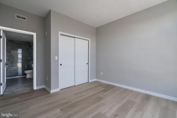 $2,500 | 2401 Washington Avenue, Unit 3C, Philadelphia, PA 19146