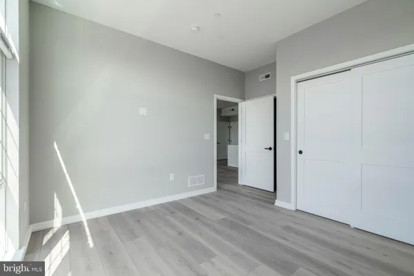 $2,500 | 2401 Washington Avenue, Unit 3C, Philadelphia, PA 19146