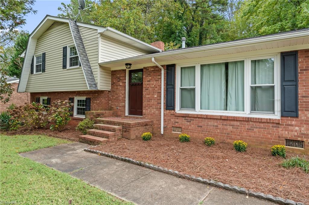 2302 Gordon Road High Point, NC 27265 - Photo 1 of 41 Gallery Image 1