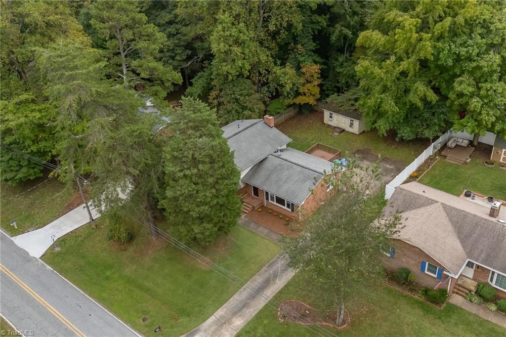2302 Gordon Road High Point, NC 27265 - Photo 35 of 41 Gallery Image 35