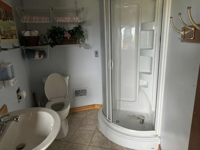 $129,999 | 715 Great Pond Road, Aurora, ME 04408