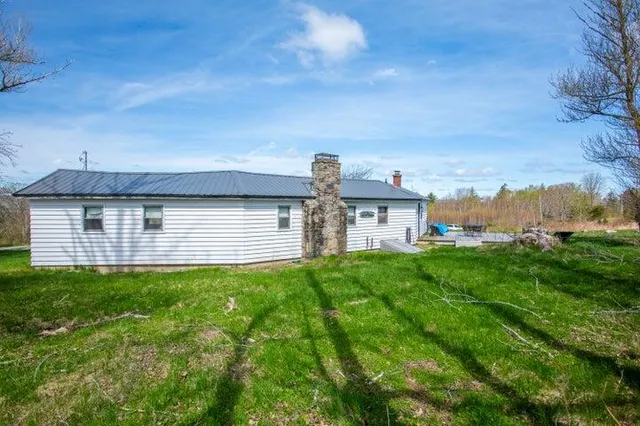 $129,999 | 715 Great Pond Road, Aurora, ME 04408