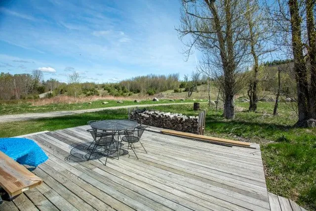 $129,999 | 715 Great Pond Road, Aurora, ME 04408