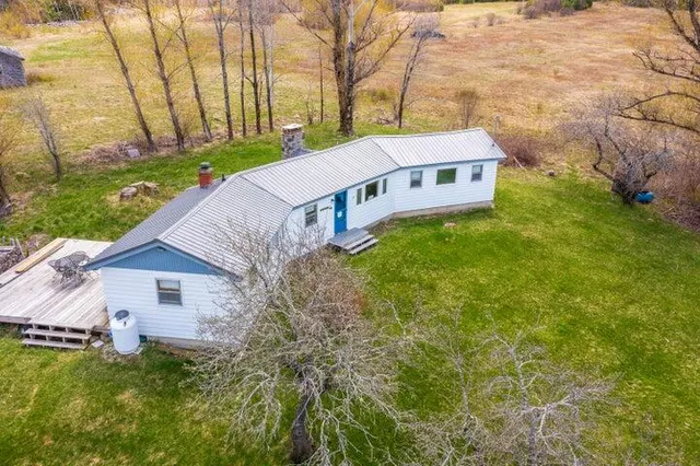 $129,999 | 715 Great Pond Road, Aurora, ME 04408