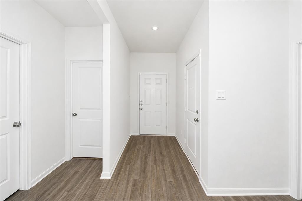 525 Jameson Springtown, TX 76082 - Photo 6 of 32 Gallery Image 6
