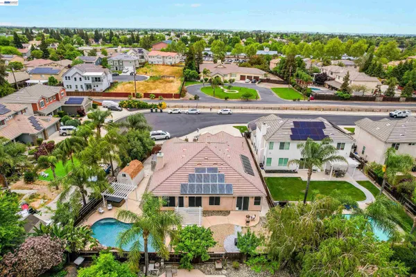 $749,999 | 432 Payton Court, Tracy, CA 95377