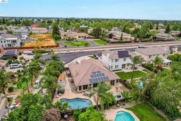 $749,999 | 432 Payton Court, Tracy, CA 95377