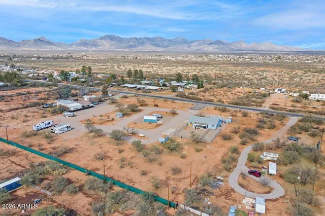 $475,000 | 460 Highway 82, Huachuca City, AZ 85616