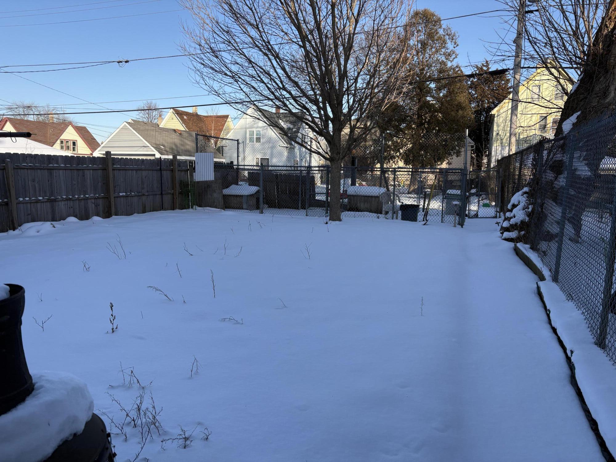 3162 North 16th Street Milwaukee, WI 53206 - Photo 13 of 14 IMG_5475_4