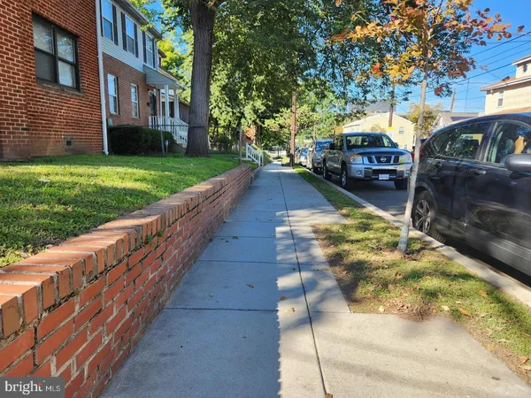 $1,550 | 1126 48th Place Northeast, Washington, DC 20019