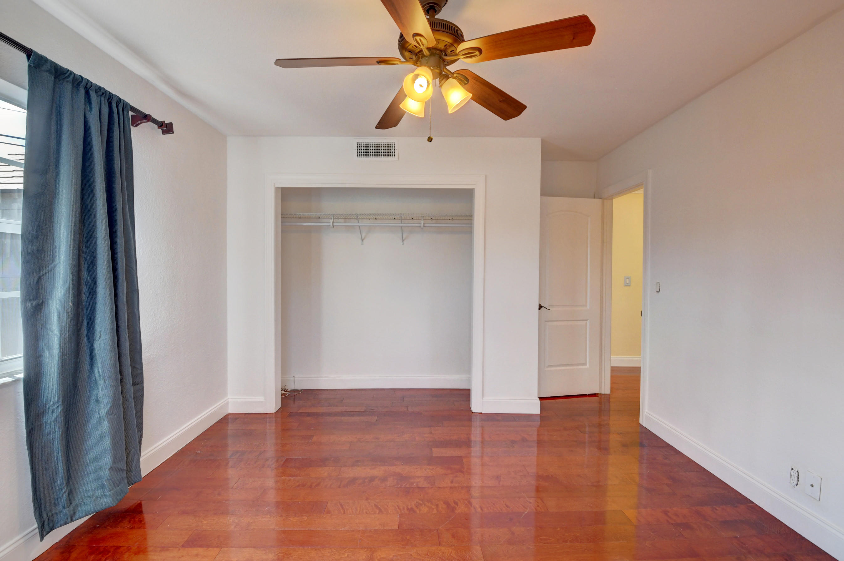 1100 West Camino Real Boca Raton, FL 33486 - Photo 24 of 35 Guest Room 1 with large closet