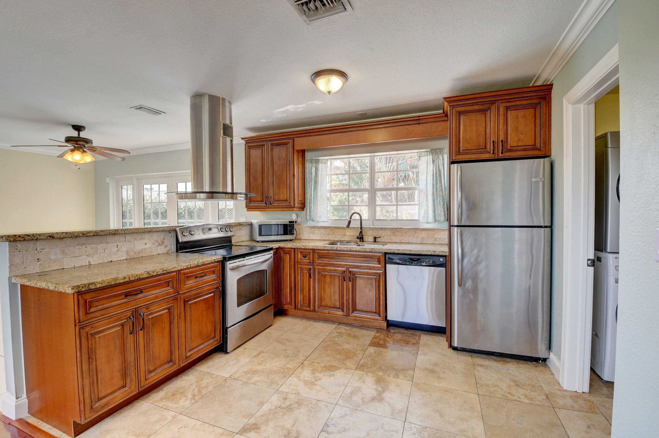1100 West Camino Real Boca Raton, FL 33486 - Photo 10 of 35 Freshly Painted
