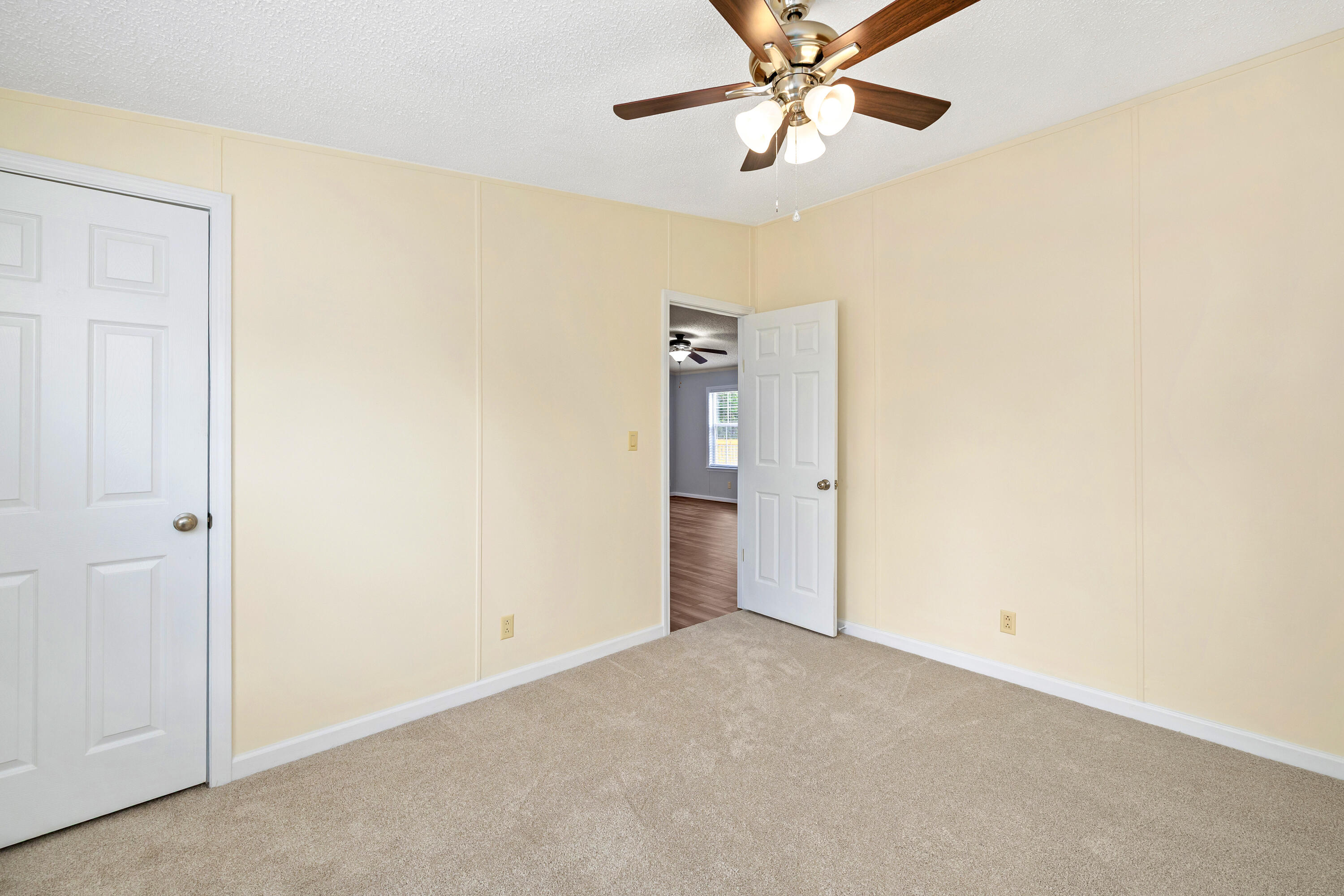 1057 Limerick Lane Manning, SC 29102 - Photo 33 of 38 51